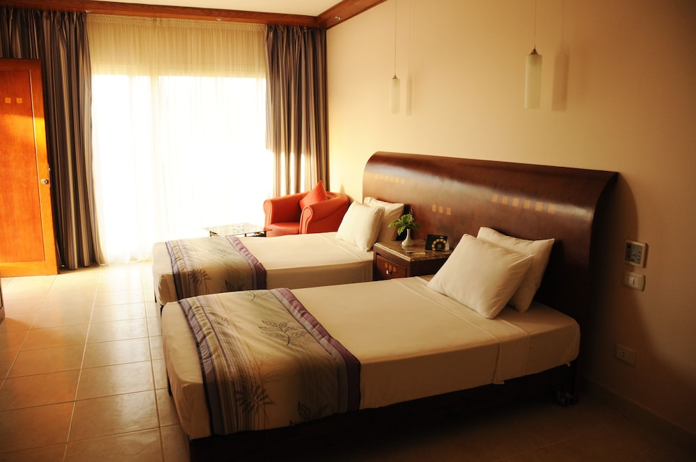 Beachfront Room photo 3