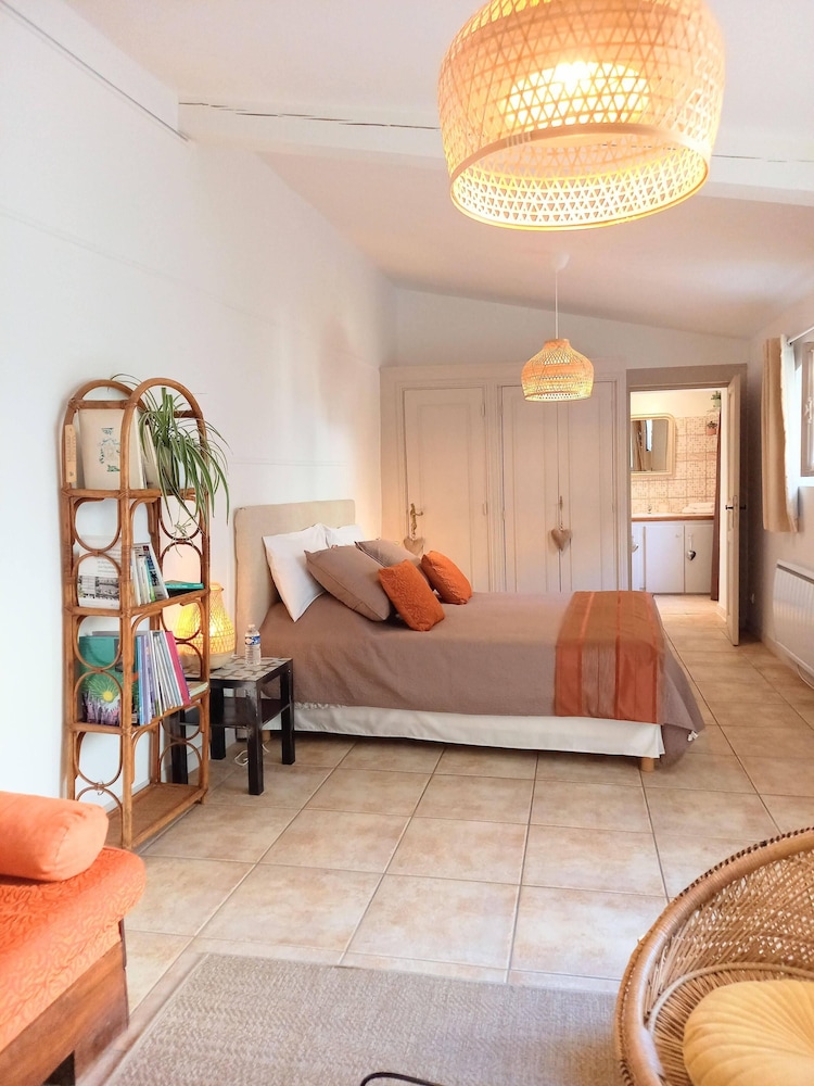 Double Room, Pool Access photo 1