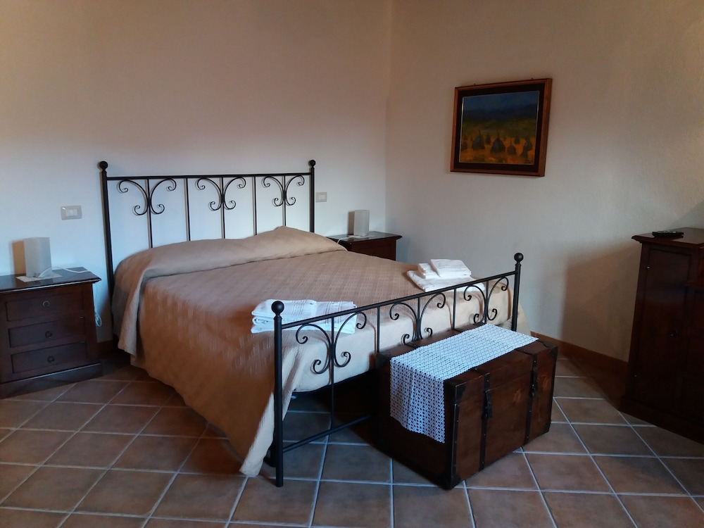 Double Room - Photo 2