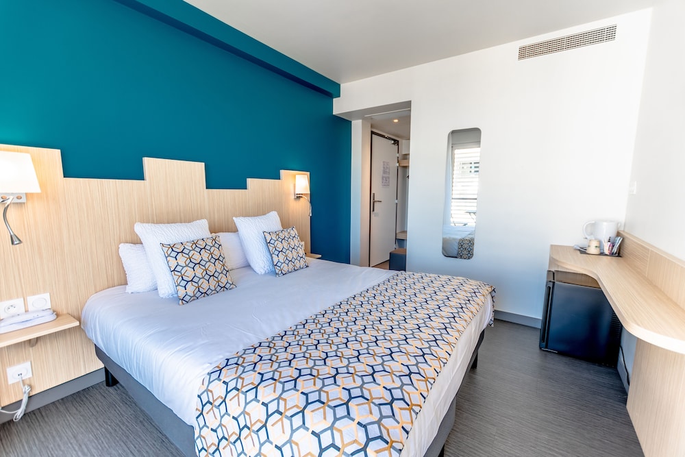 Superior Double Room, Balcony - Photo 1