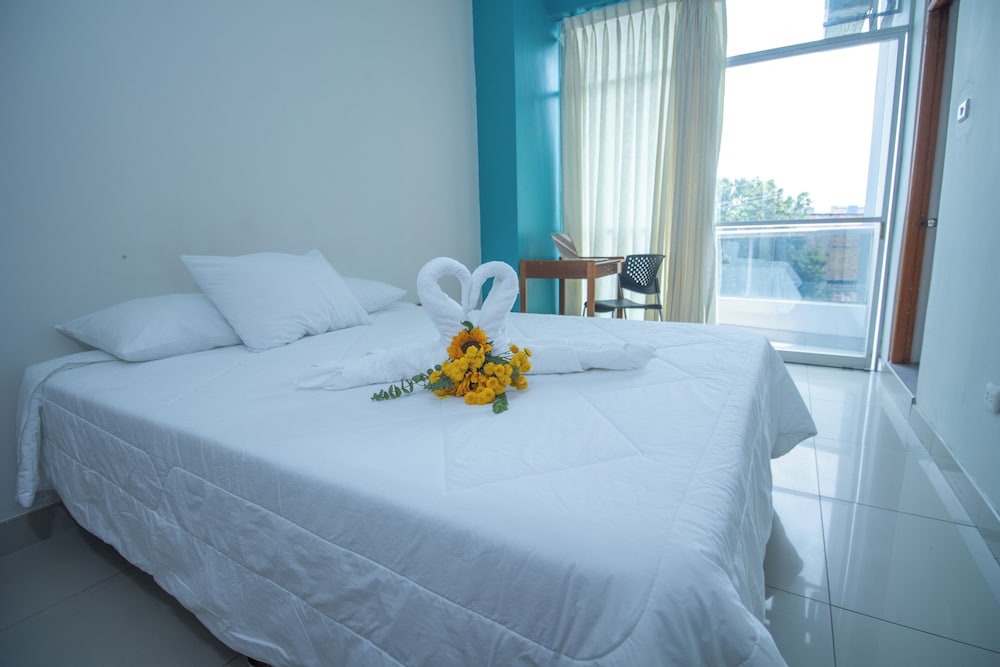 Premium Room, 1 King Bed, Balcony