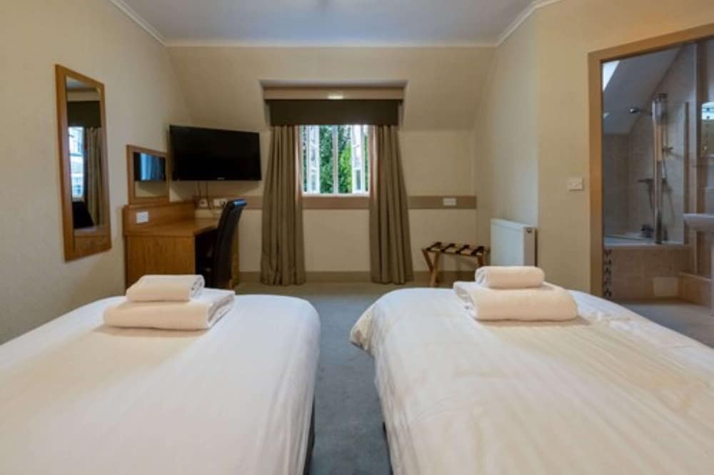 Standard Room, 2 Twin Beds, Non Smoking - Photo 1