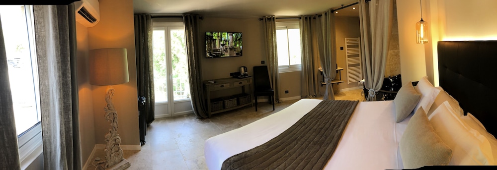 Deluxe Double Room, Hot Tub photo 2