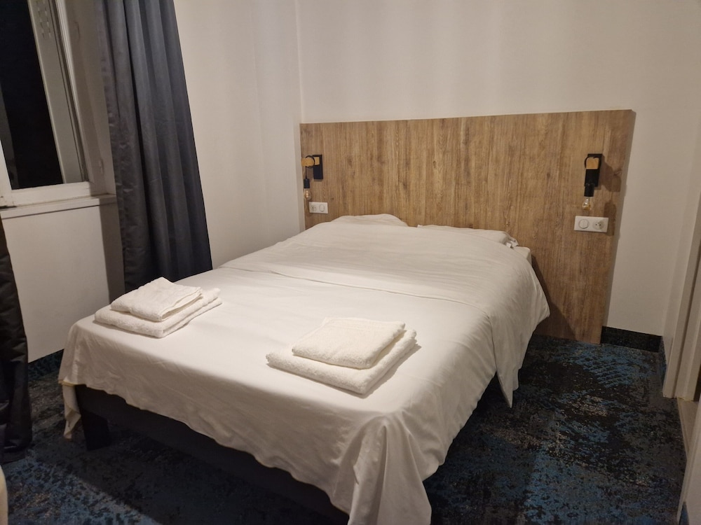 Classic Double Room, Private Bathroom