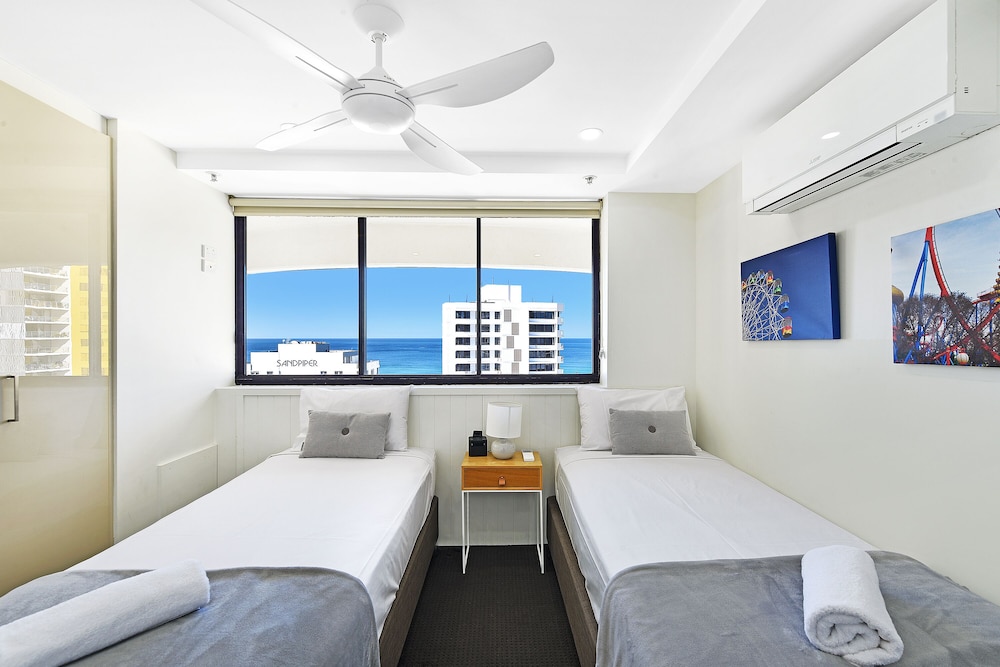Deluxe Apartment