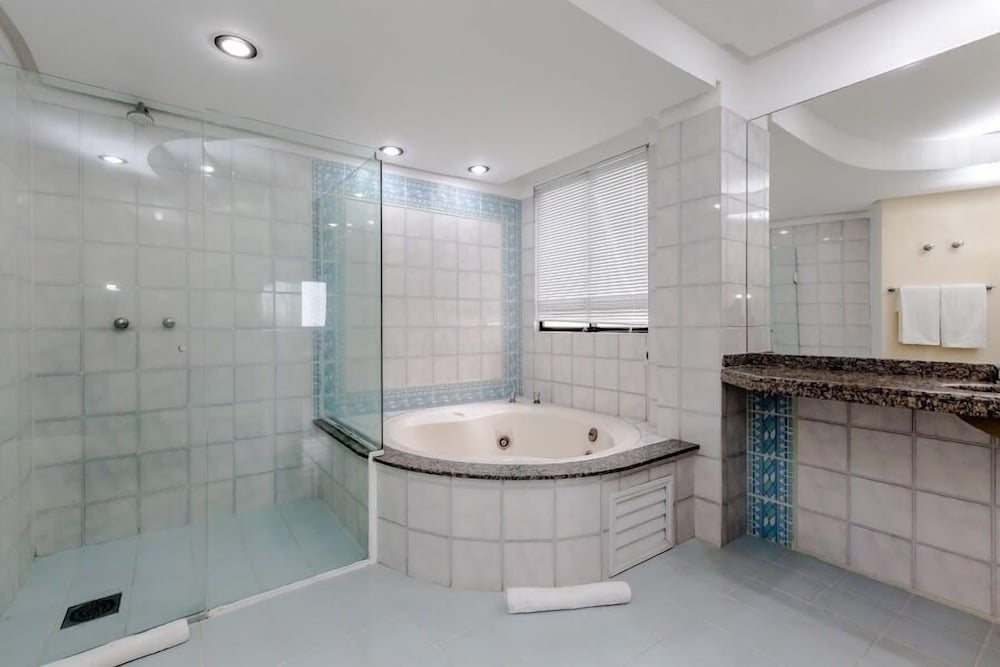 Master Suite photo 2