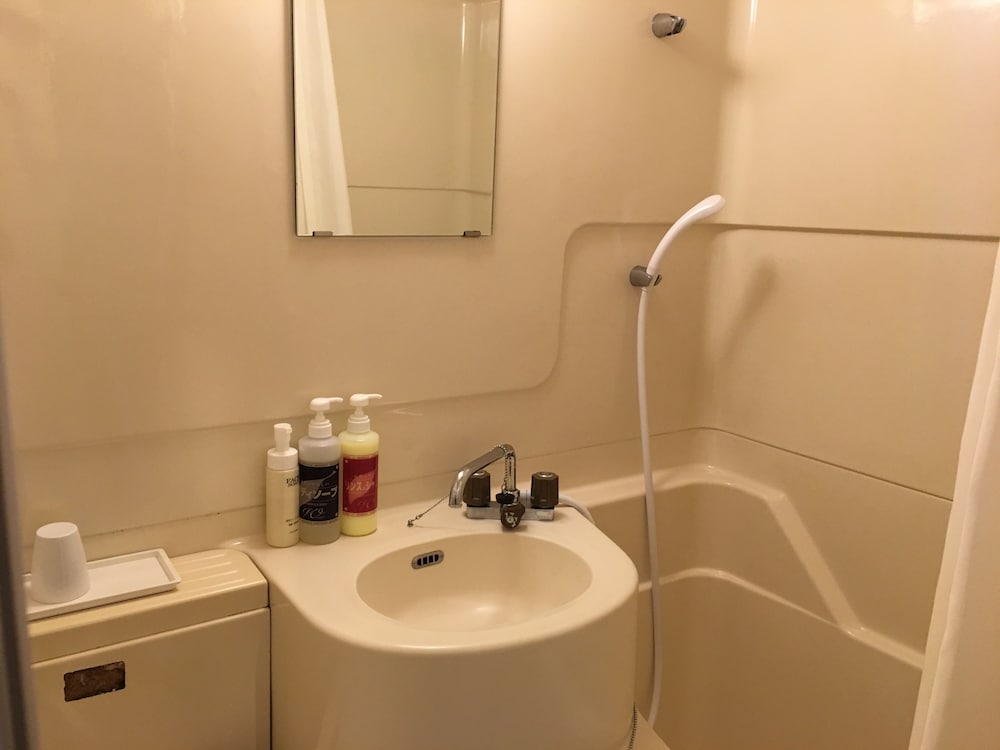 Traditional Twin Room, Smoking (Japanese-style Room) photo 3