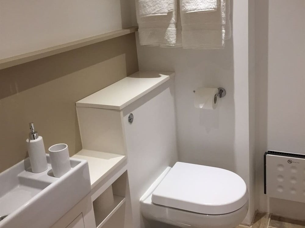Double Room, Ensuite (The Barn Owl) photo 3