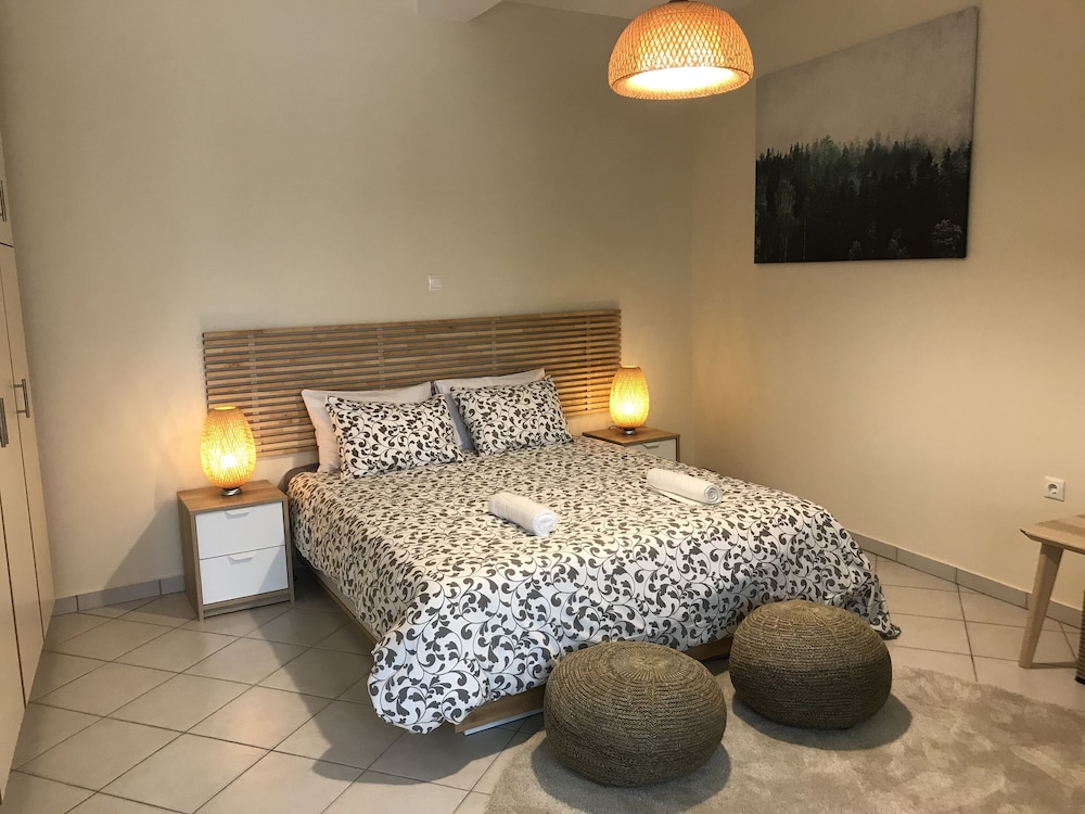 Deluxe Double or Twin Room photo 2