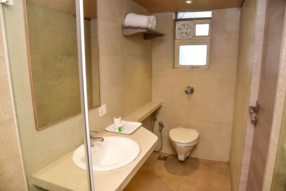 Luxury Room - Photo 8