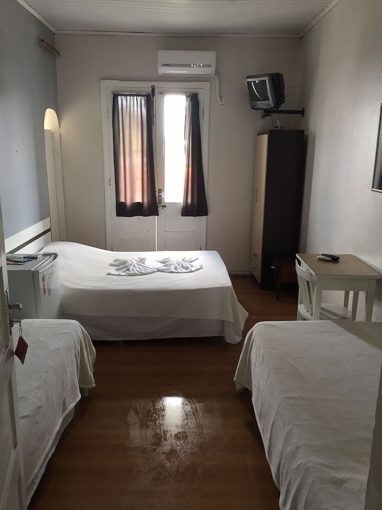 Standard Triple Room, 3 Twin Beds photo 1