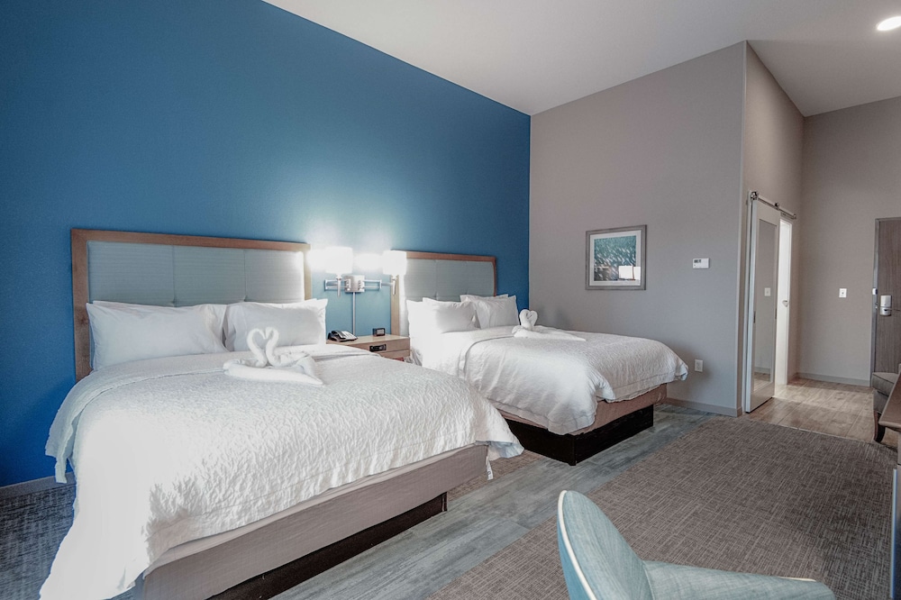 Room, 2 Queen Beds, Accessible, Non Smoking (w/ bathtub)