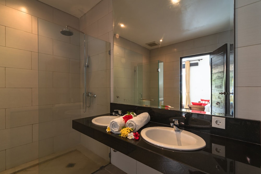 Superior Villa, 2 Bedrooms, Private Pool, Garden View photo 2