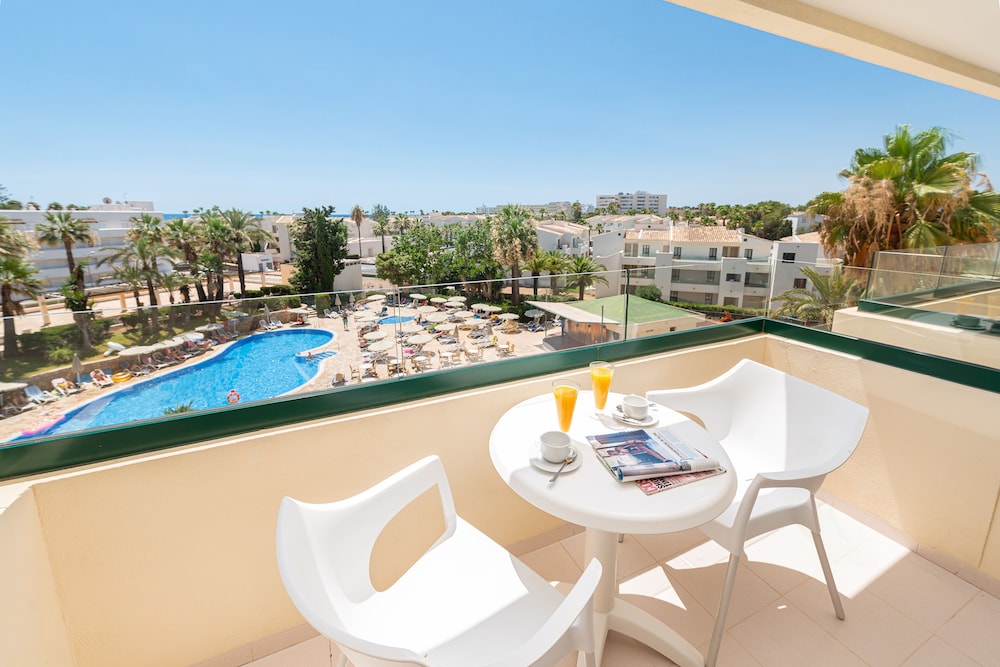 Habitación Doble, Balcón, Vista a la Piscina