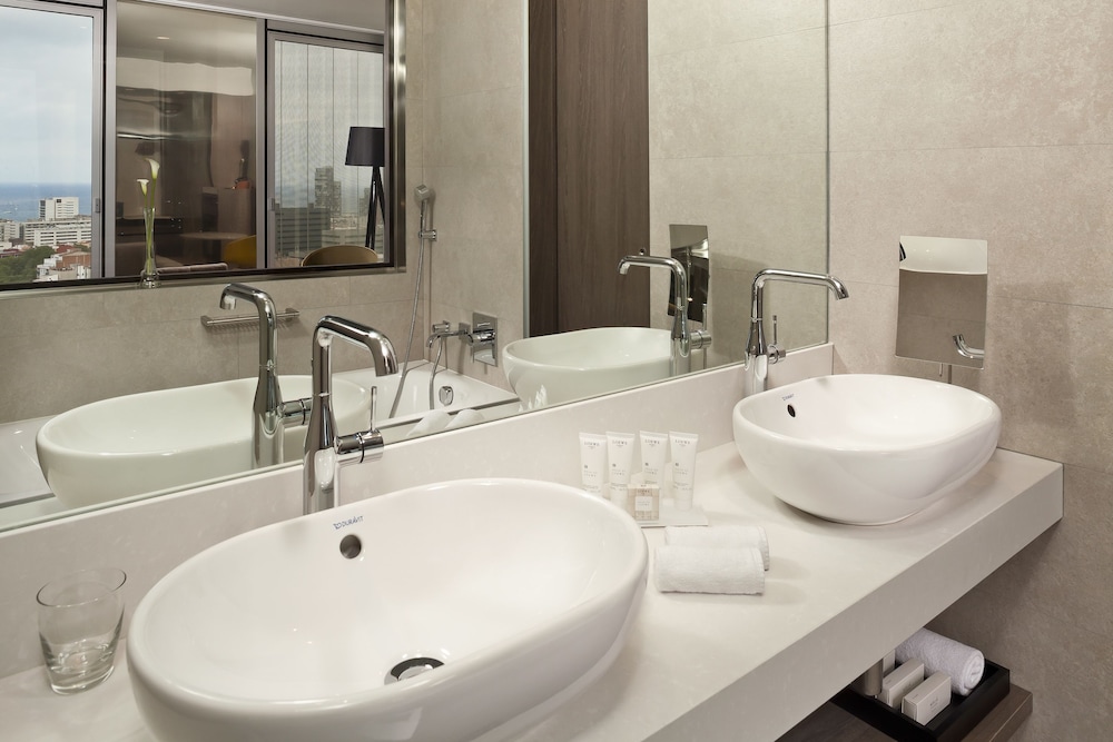 The Level Grand Premium Sea View
