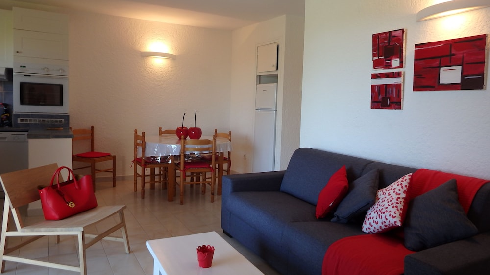 Villa, 2 Bedrooms (Mini with Air Conditioning) photo 3