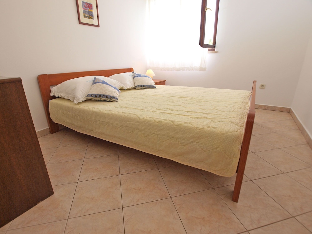 Apartment, 2 Bedrooms (1105/9567)