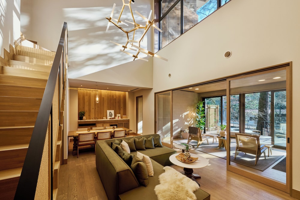 Luxury Villa, River View