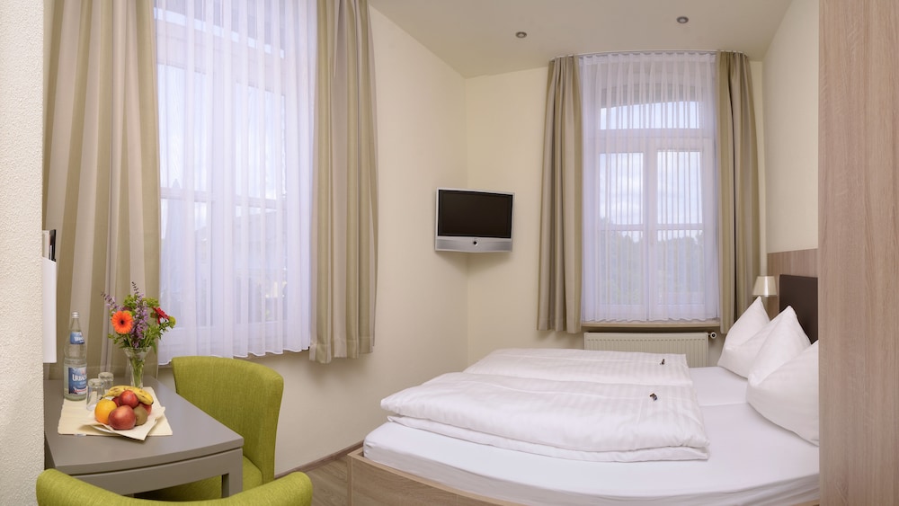 Basic Double Room Single Use