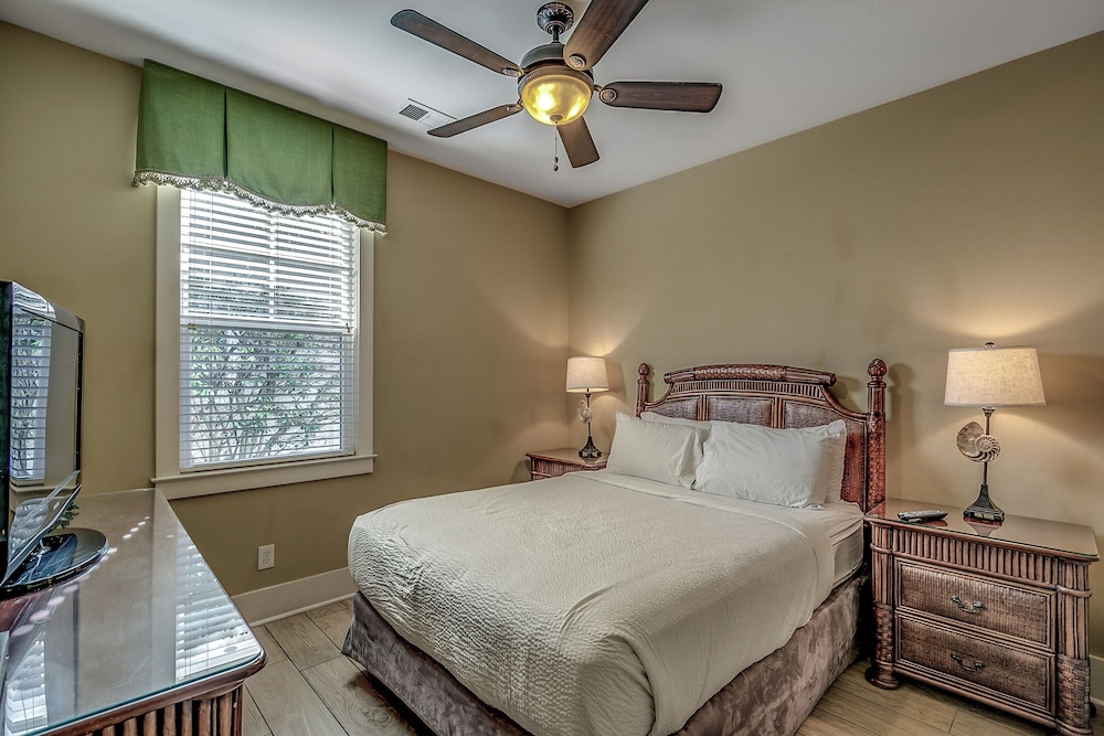 St. James Three Bedroom House photo 3