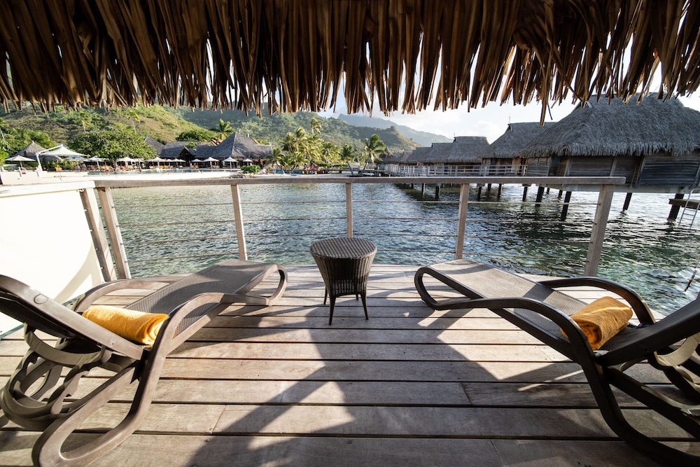 Overwater bungalow - Photo 7