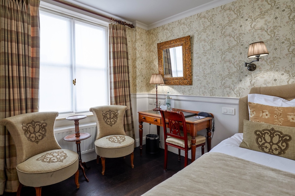 Charming Plus Room - Photo 2