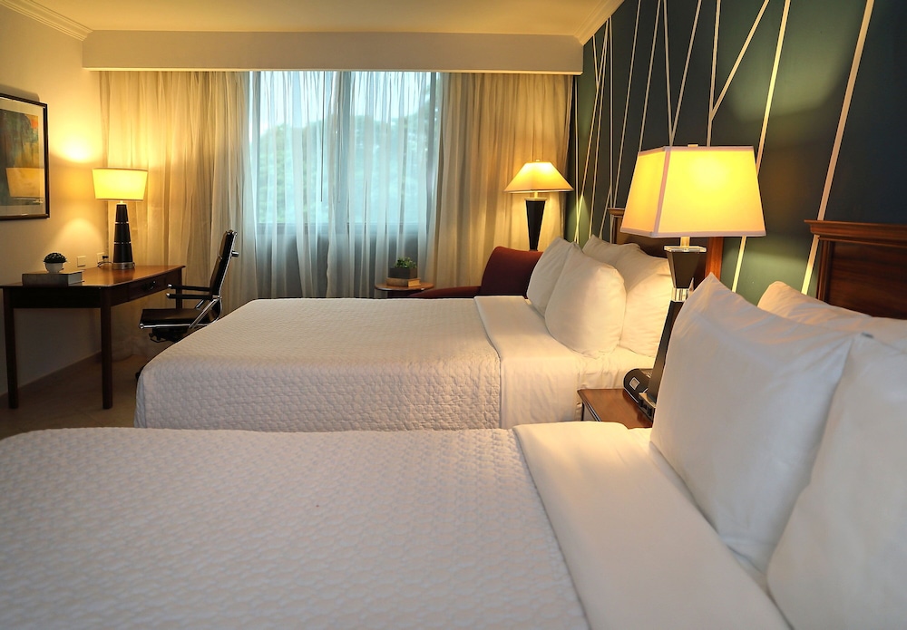 Standard Room, 2 Queen Beds, Balcony - Photo 3