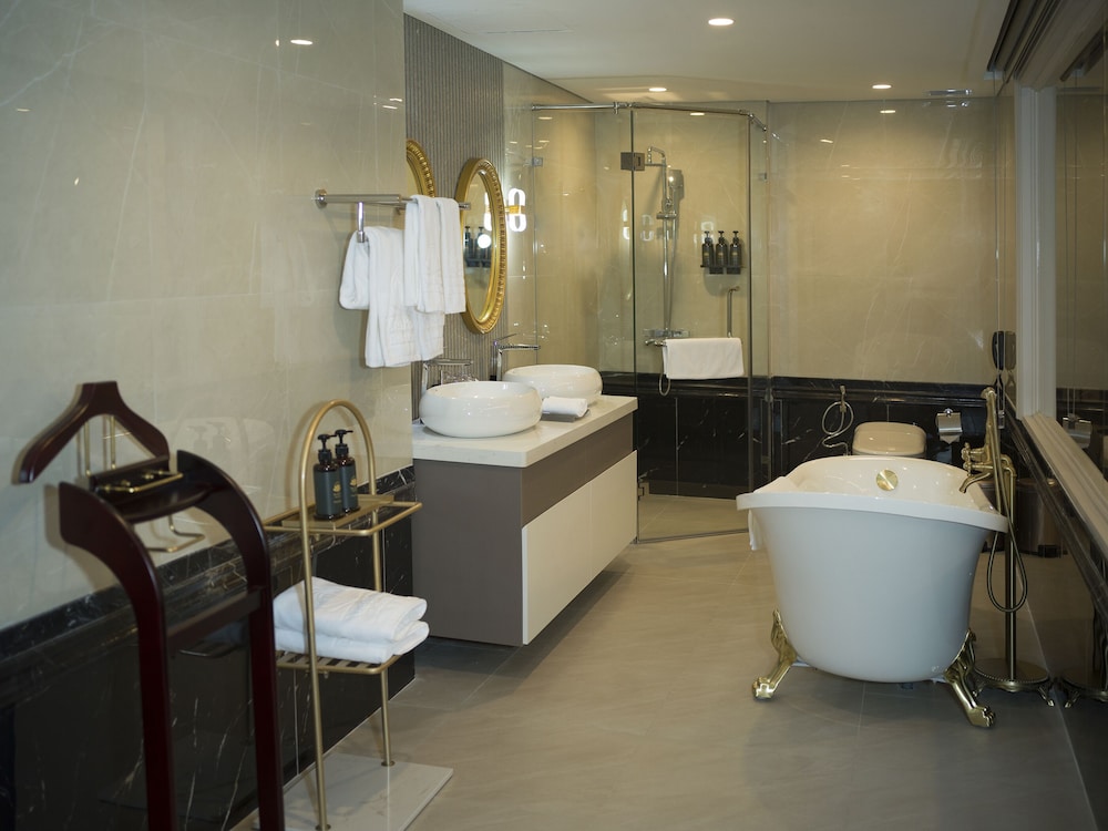 Grand Suite - Photo 11