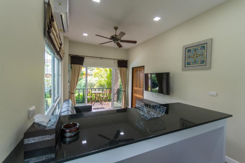 Villa photo 3