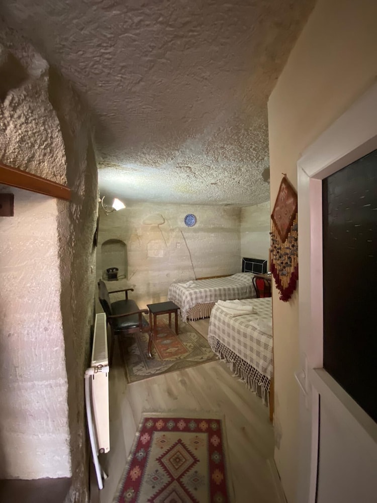Triple Cave Room photo 2