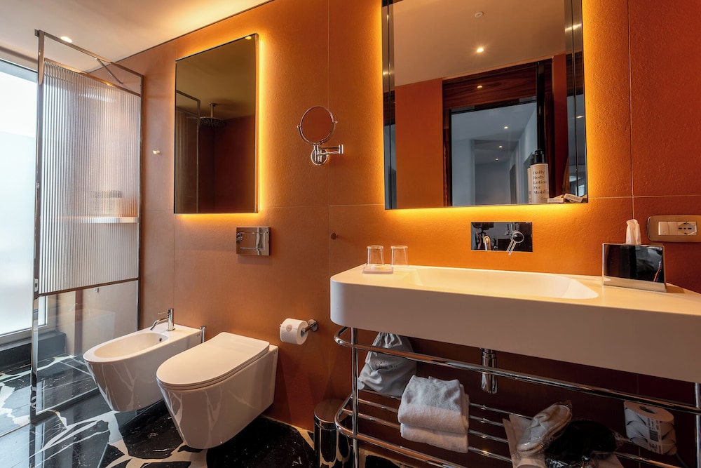 Junior Suite thumbnail 5