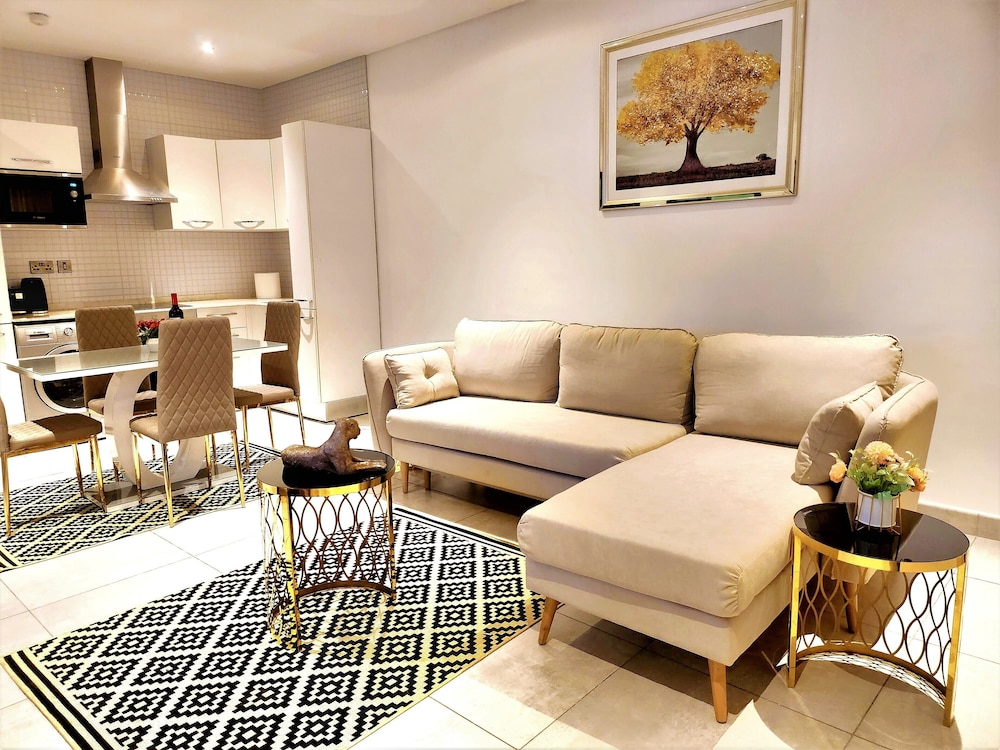 Luxury Apartment