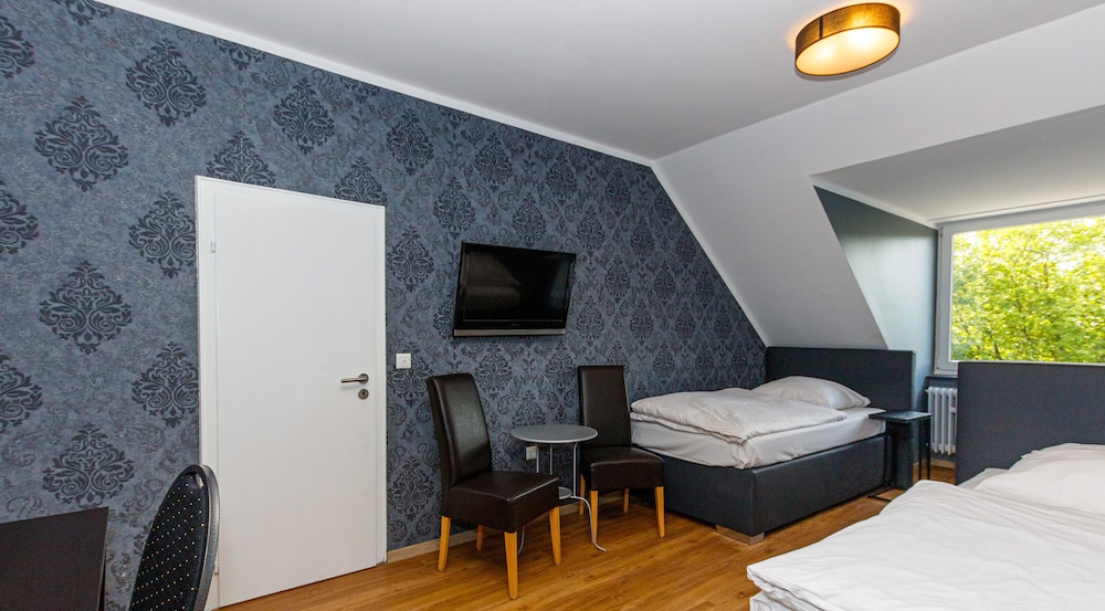 Business Triple Room photo 2
