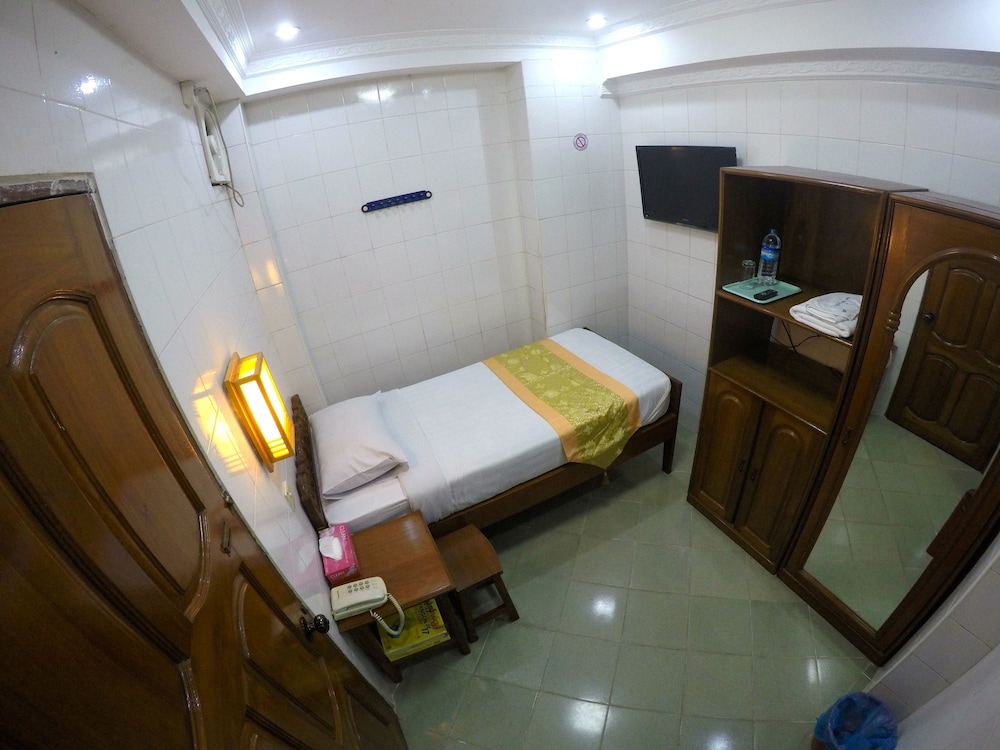 Standard Single Room photo 2
