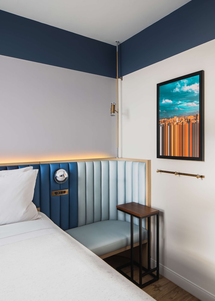 Room, Accessible (1 King Bed & 1 Twin Bunk Bed, Hearing)