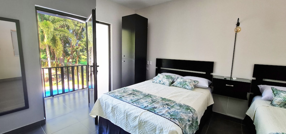 Double Room, 2 Double Beds photo 3