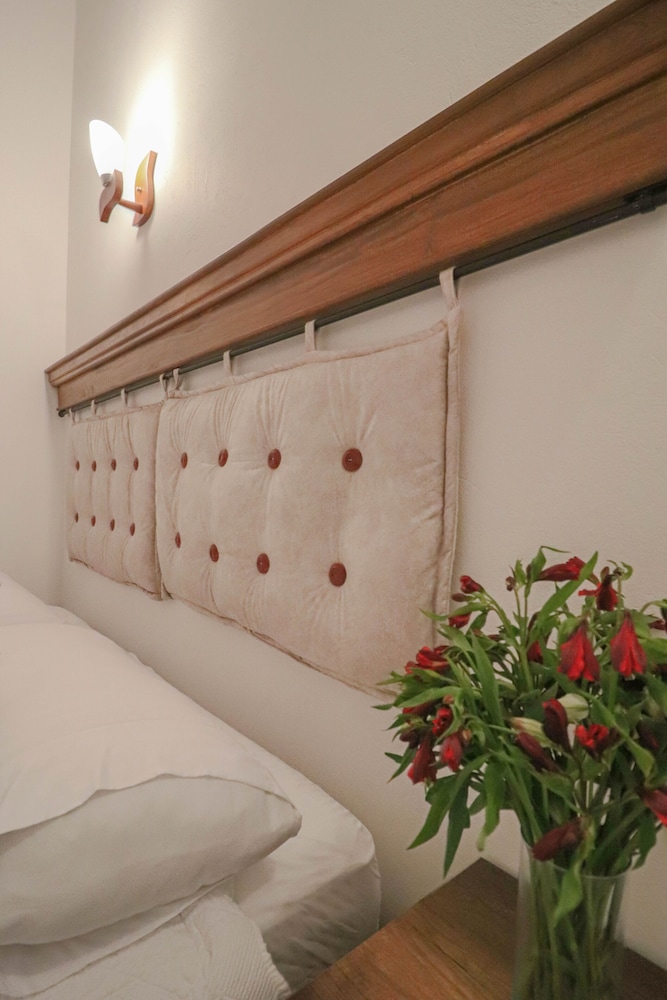 Standard Triple Room - Photo 3