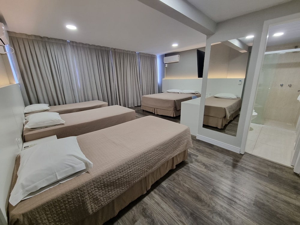 Standard Quadruple Room - Photo 1