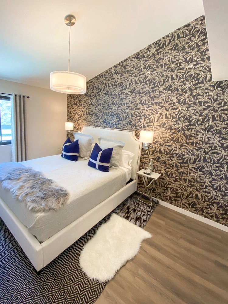 Superior Loft, 1 King Bed photo 2