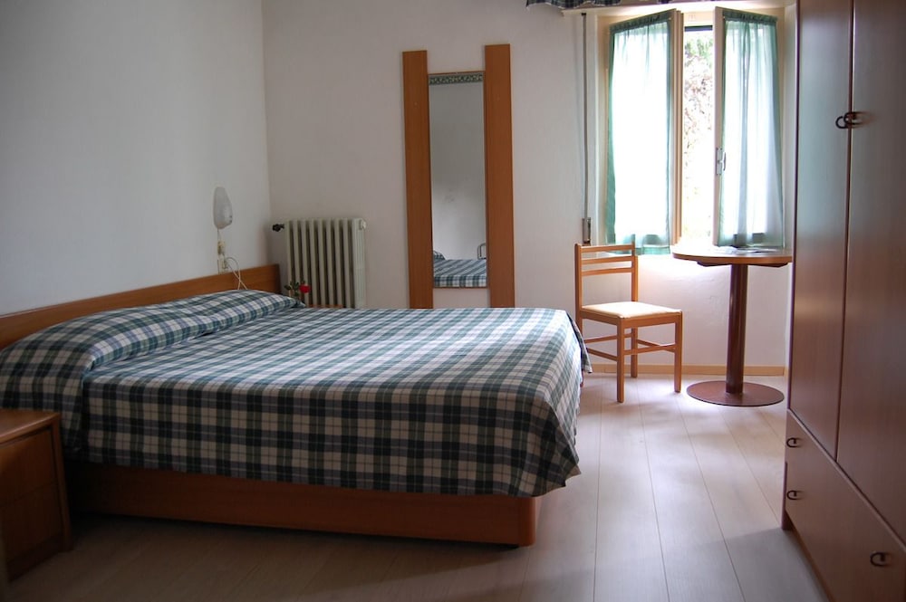 Double or Twin Room photo 1