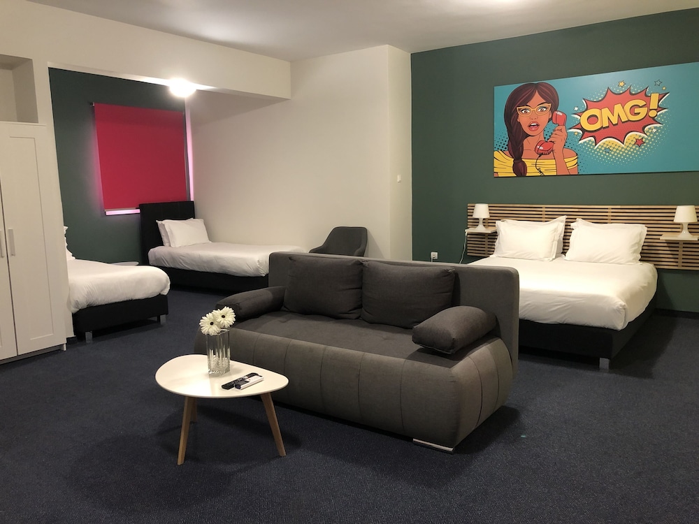 Family Studio Suite, 4th Floor photo 2
