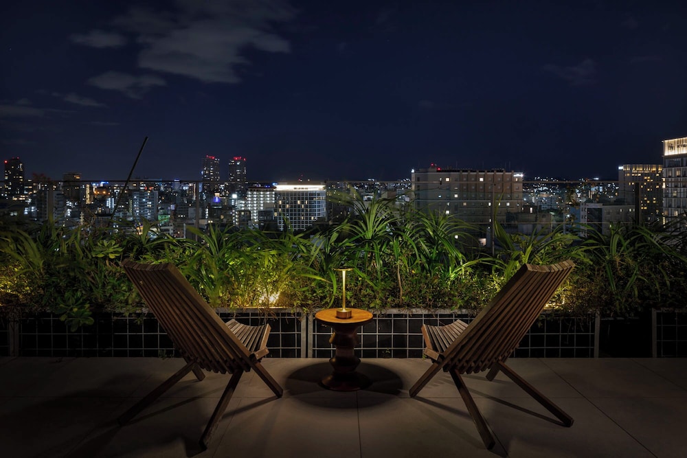 Penthouse Suite (Top floor, private terrace) - Photo 4