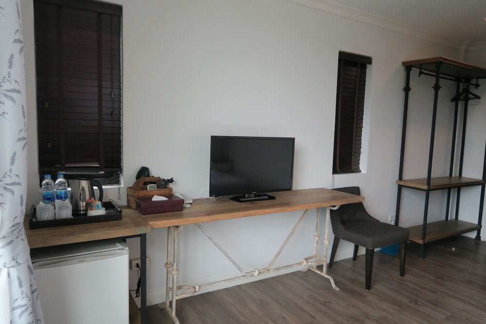 Deluxe Twin Room, 2 Twin Beds, Non Smoking photo 2