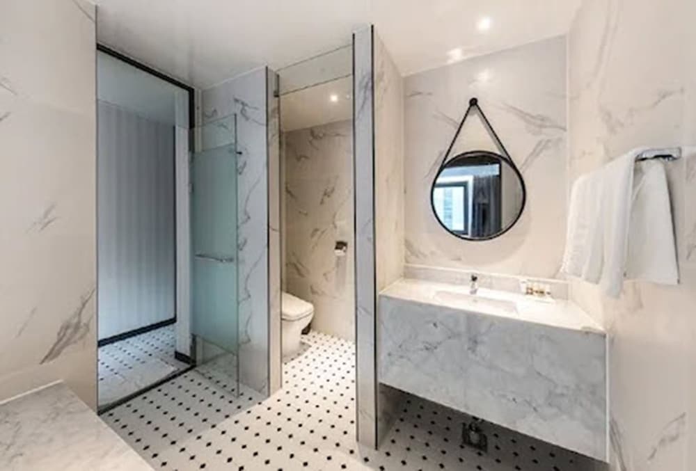 Standard Double Room, City View - Photo 5