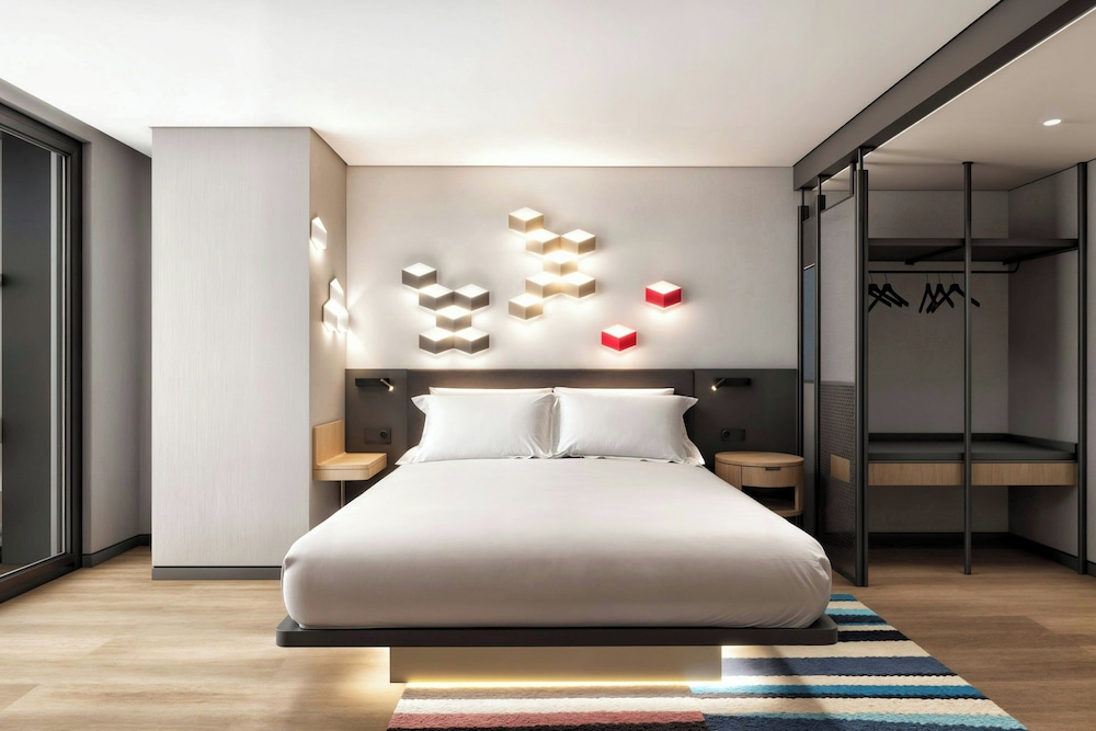 Suite, 2 Bedrooms photo 2