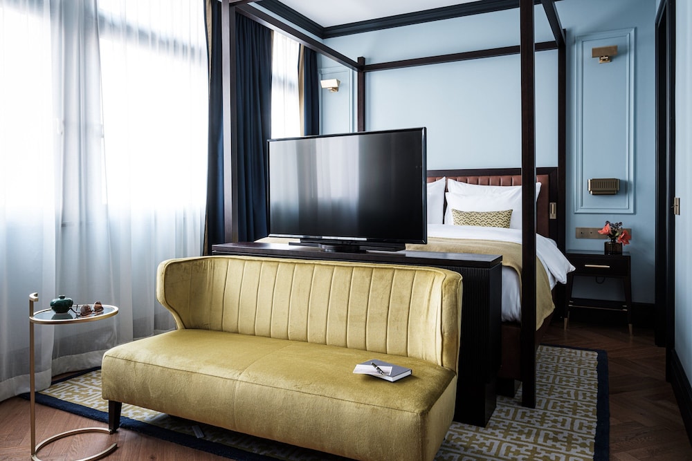 Junior Suite, 1 Bedroom thumbnail 5