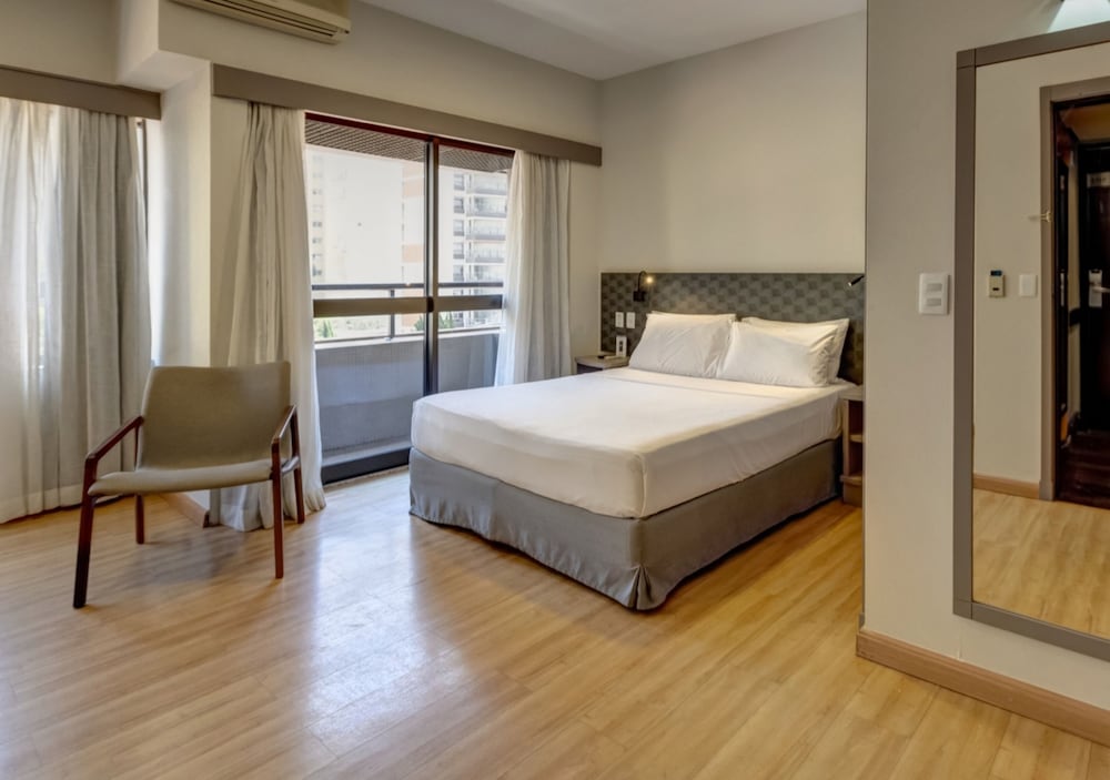 Executive Room, 1 Queen Bed