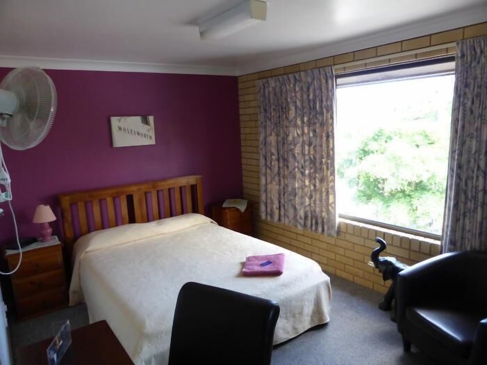 Single Room photo 2