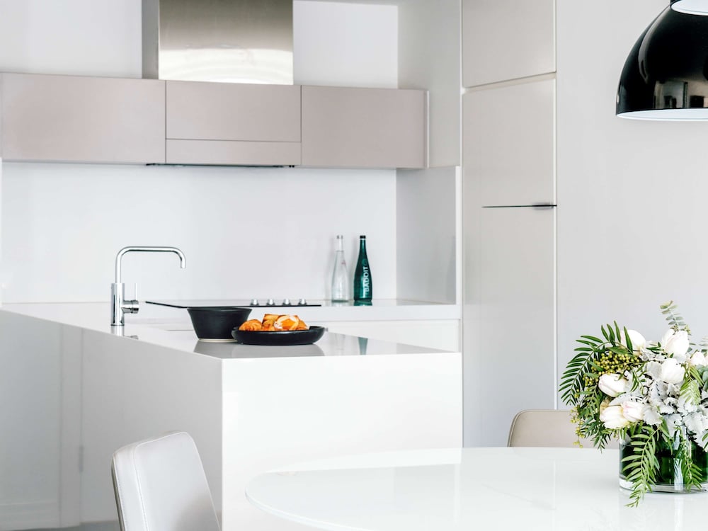 Apartment, 2 Bedrooms, Kitchen - Photo 3