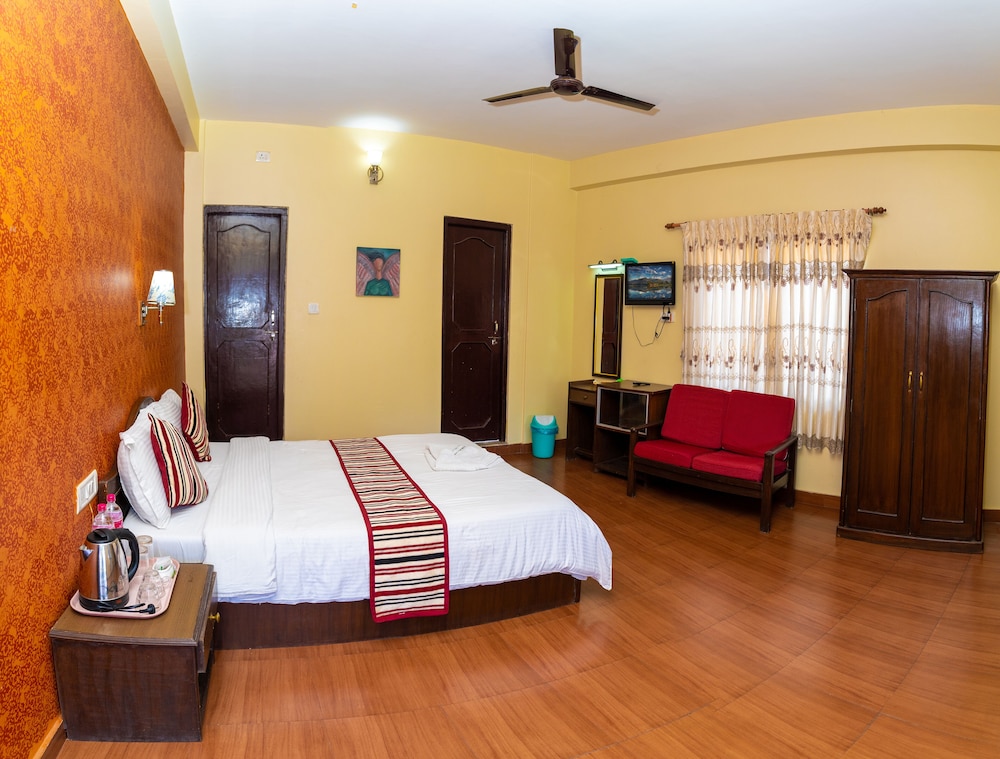 Deluxe Double or Twin Room (with Fan) photo 1